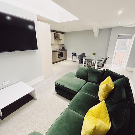 2 Bedroom Apartment In The Heart Of Newcastle - Spacious - Sleeps 7 Newcastle upon Tyne Exterior foto