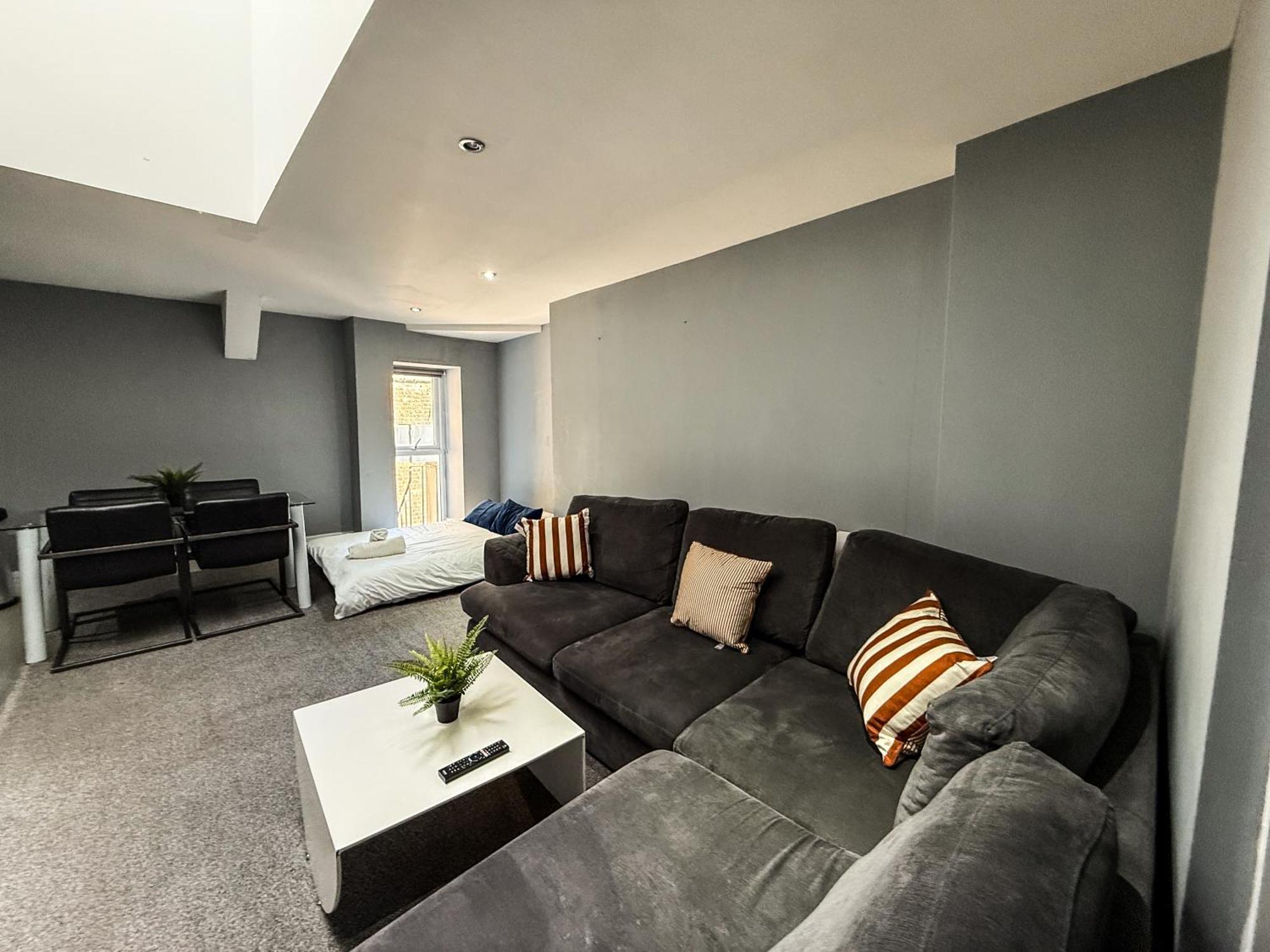 2 Bedroom Apartment In The Heart Of Newcastle - Spacious - Sleeps 7 Newcastle upon Tyne Exterior foto