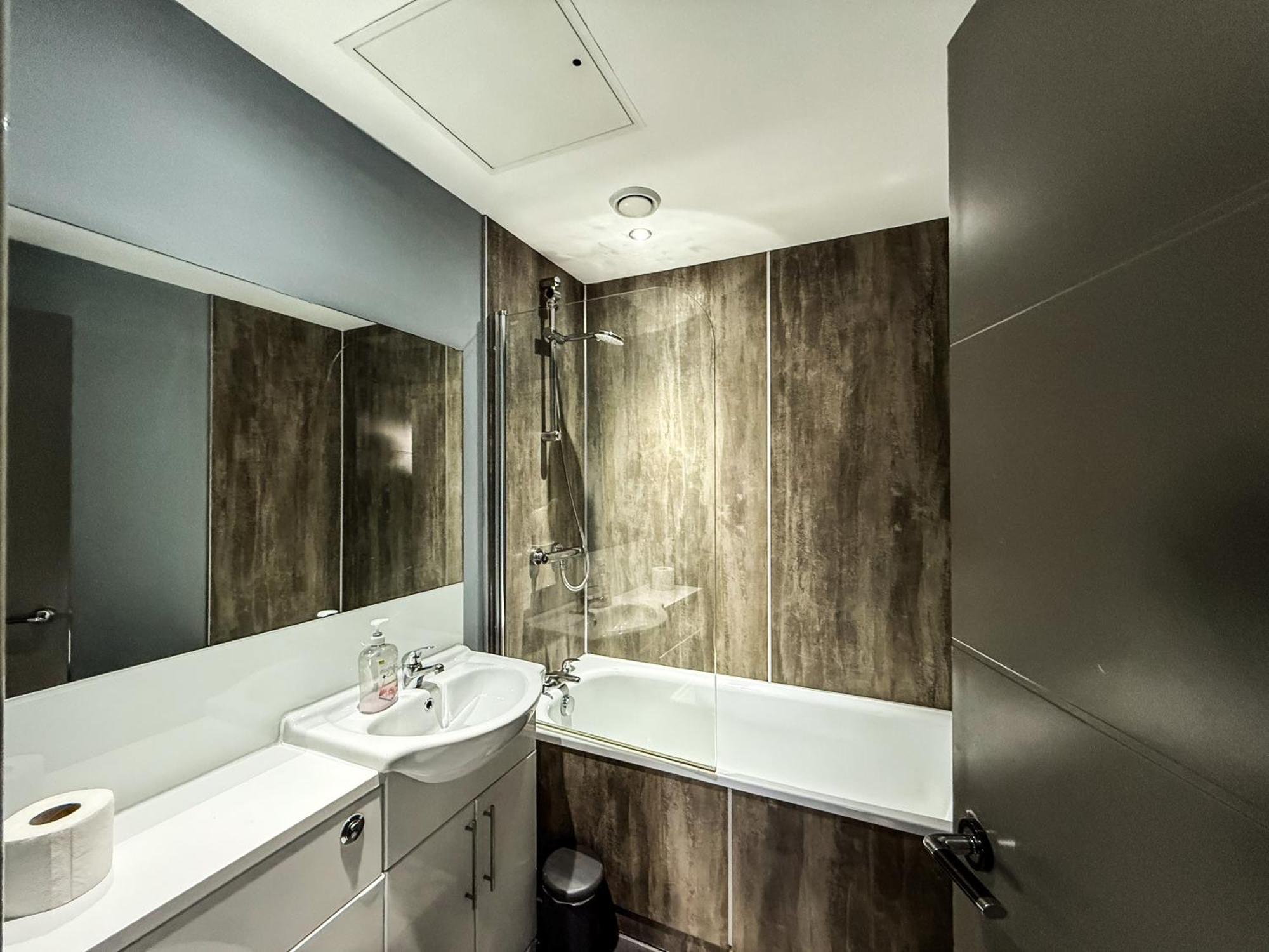 2 Bedroom Apartment In The Heart Of Newcastle - Spacious - Sleeps 7 Newcastle upon Tyne Exterior foto